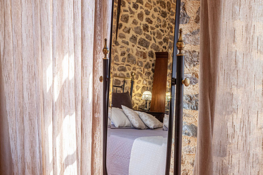 Althaia Pension Nafplio - Balsam Superior Double Room Standing Mirror